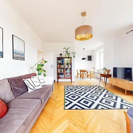 View Metro Swietokrzyska * 华沙