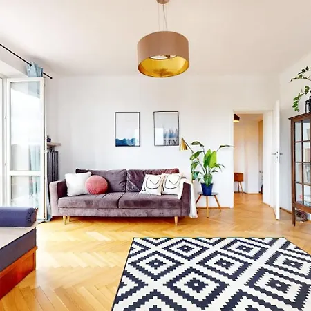 View Metro Swietokrzyska * 华沙