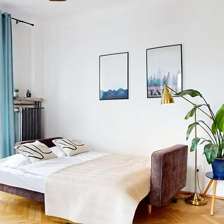 View Metro Swietokrzyska *